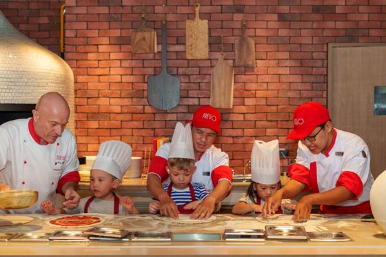 PREGO DIY Pizza Cooking Class - OZO プーケット